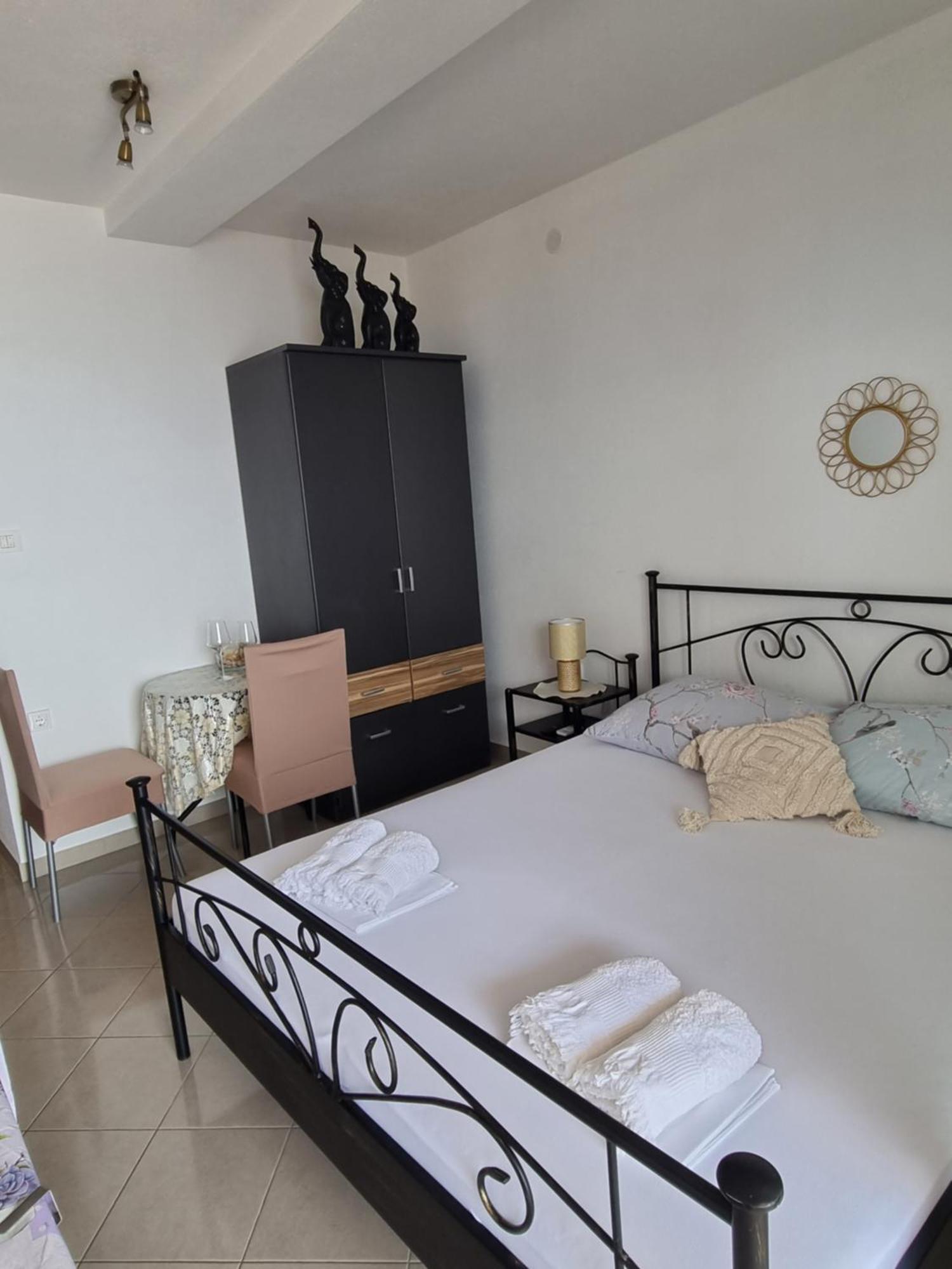 Ferienwohnung Mima Sveti Juraj Zimmer foto